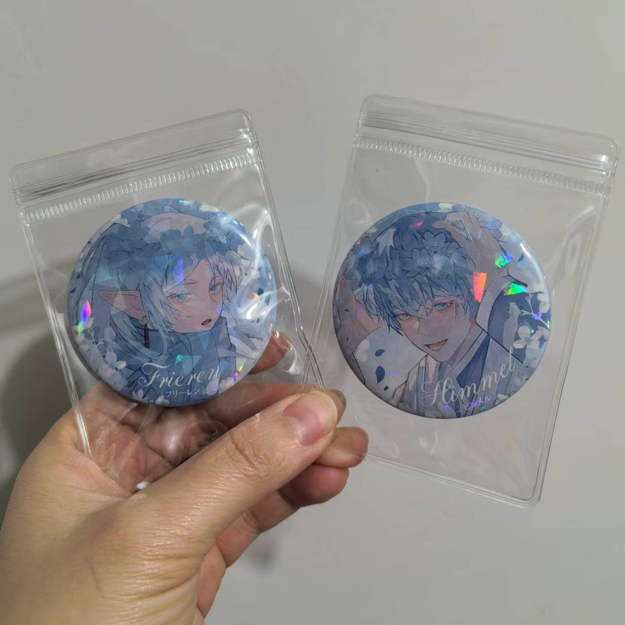 Anime Frieren Himmel Badge Car - Frieren Cosplay Prop avis et prix